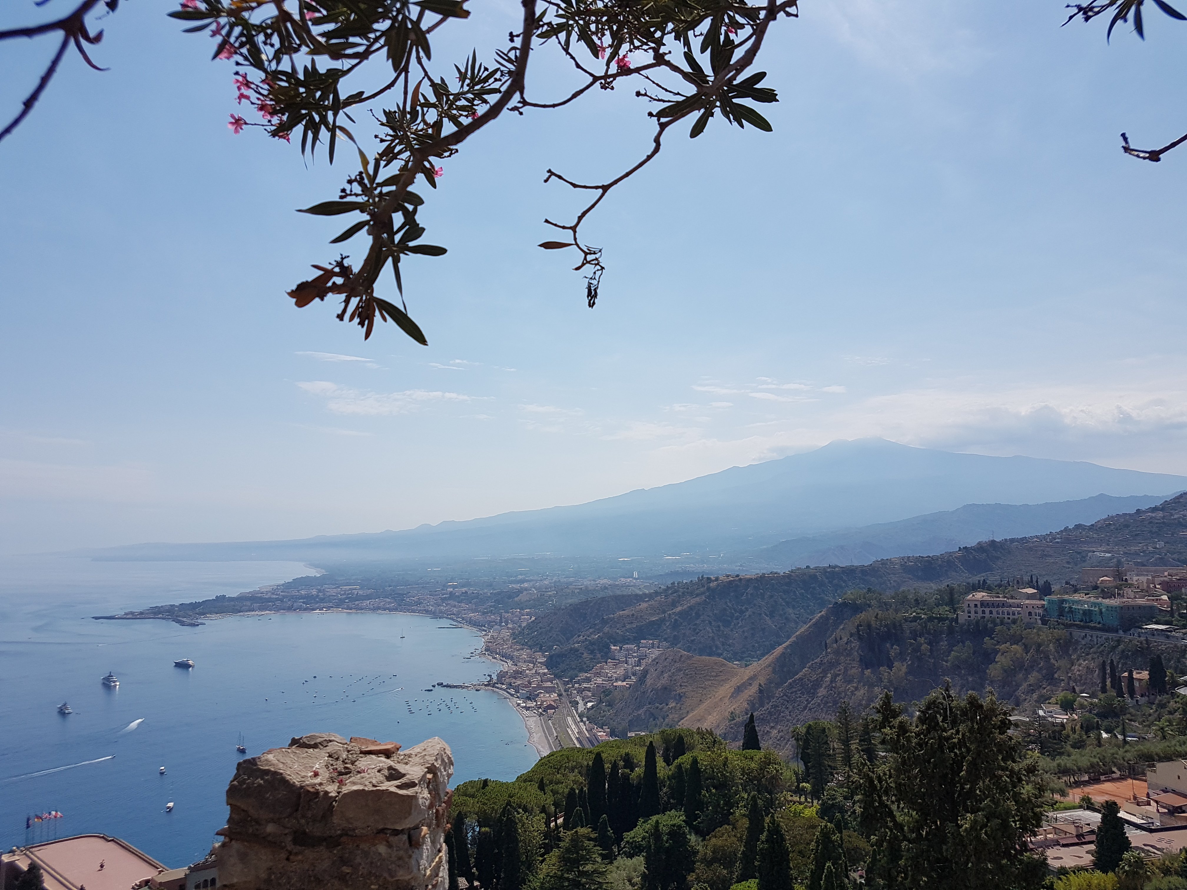 foto esclusiva del panorama di Taormina