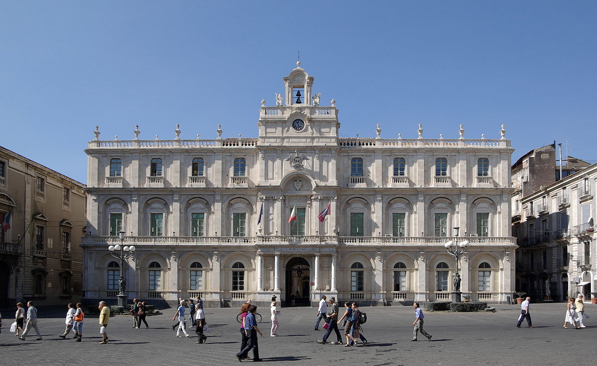 Piazza università Catania